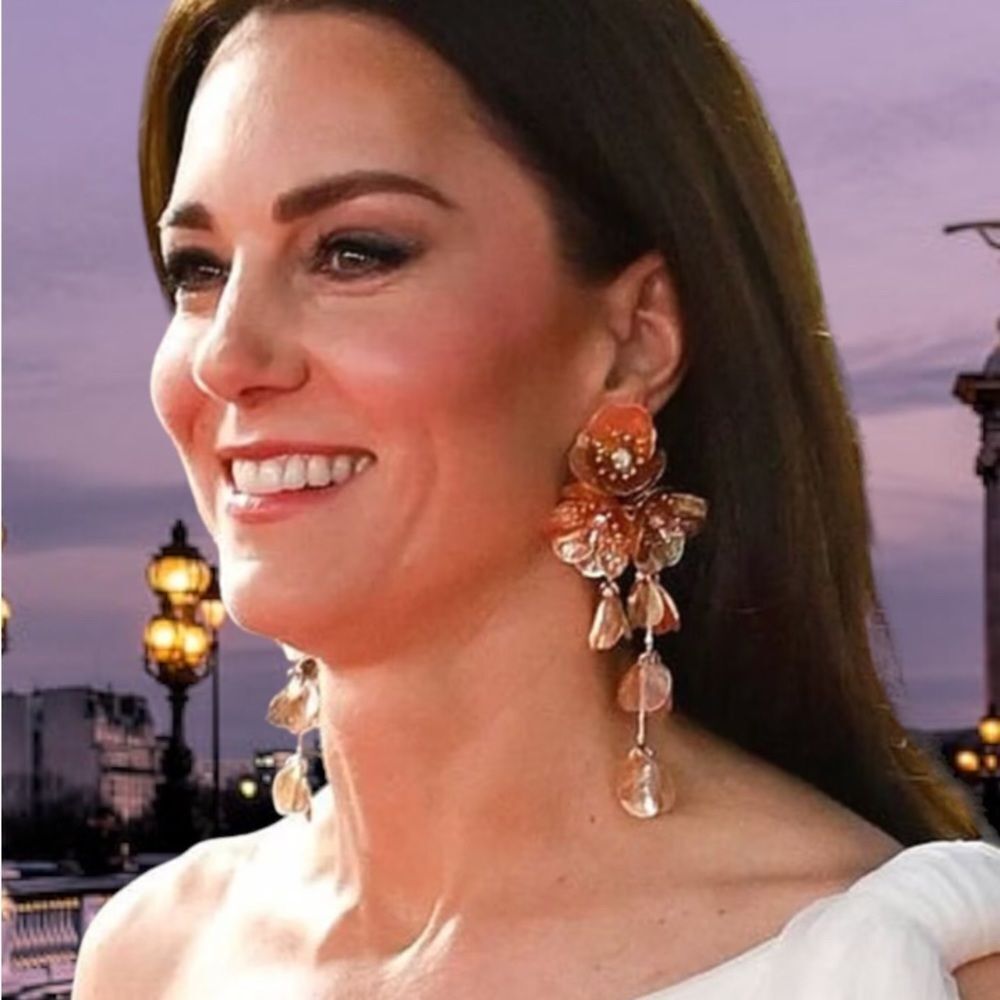 DANGLE CASCADES EARRINGS GOLD  FASHION WOMEN EARRINGS CELEBRITY FAMOUS